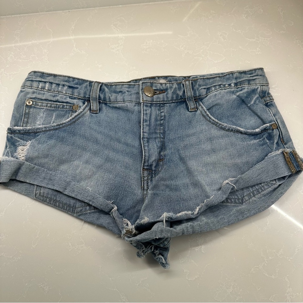 Free People We The Free Cali Cuffed Denim Shorts Cutoffs Blue Distressed Size 27